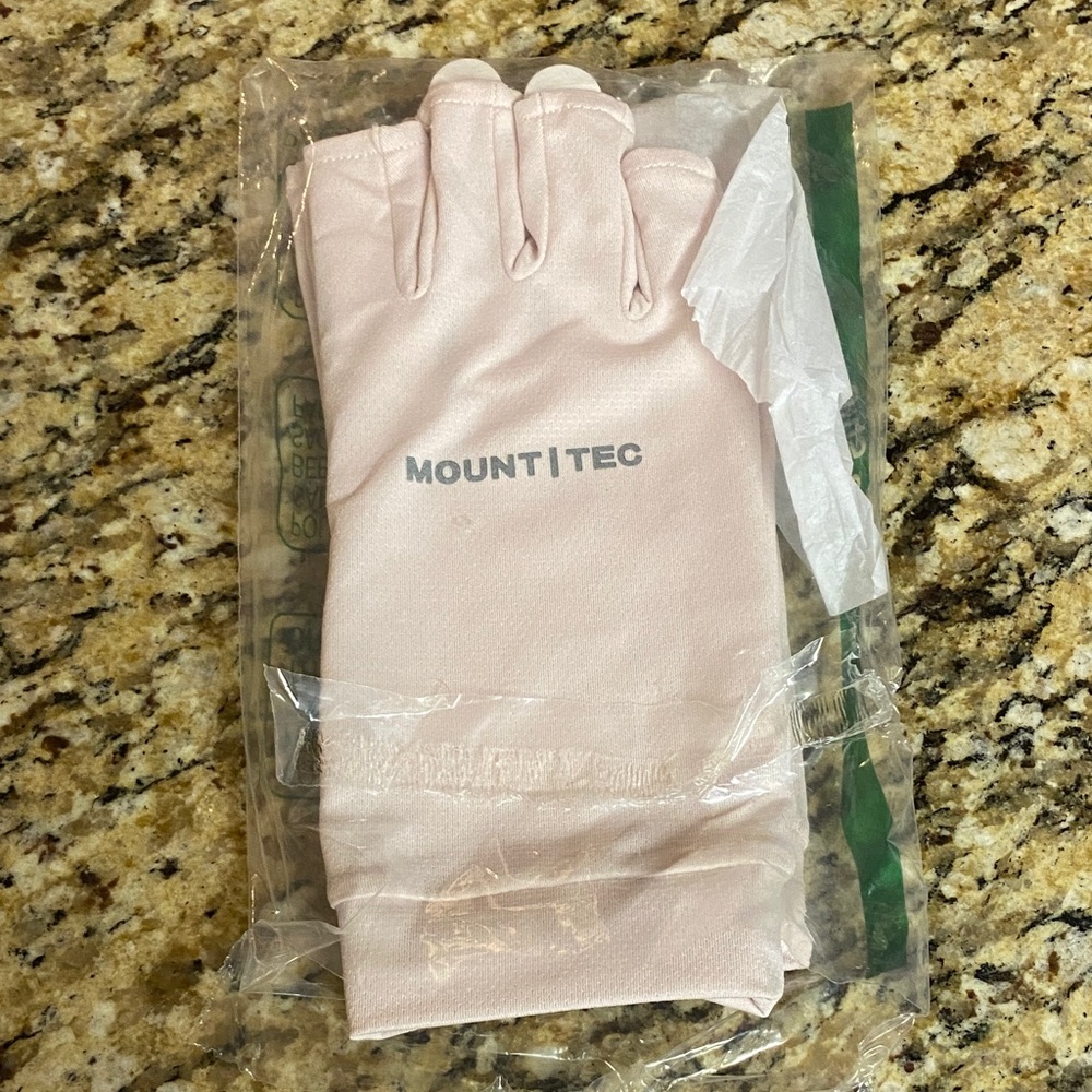 Mount Tec Pink Gloves